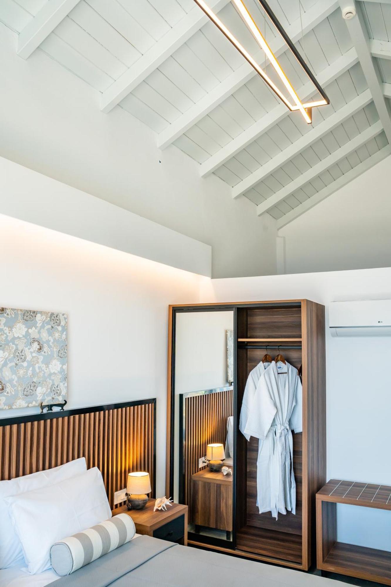 Apolis Beachscape Hotel Amoopi Exterior foto